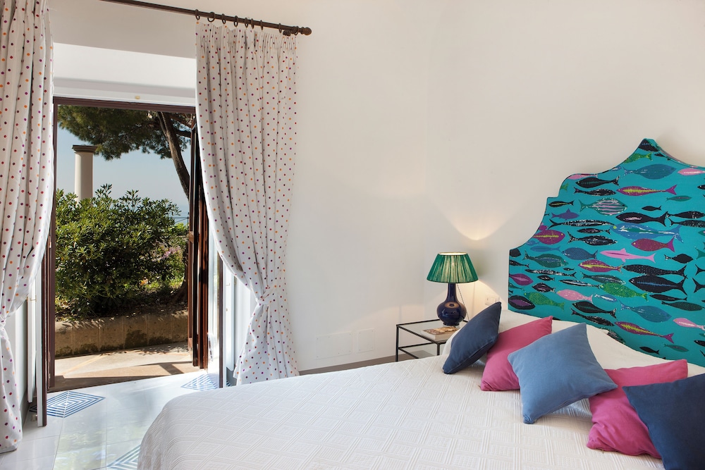 Villa Torre Sponda Private Beach