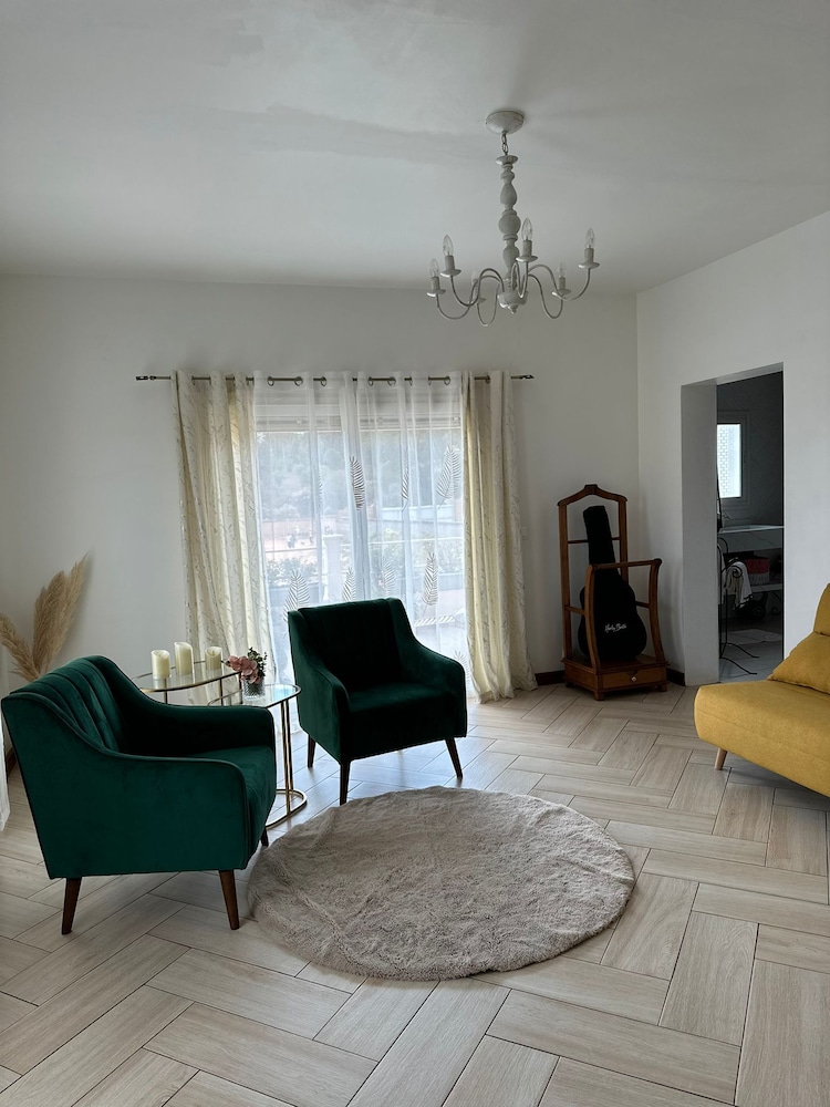Tia Vahine - Boutique Hôtel Ivato