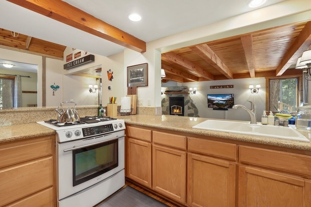 Wsh1030 - Camp Westwater 4 Bedroom Home