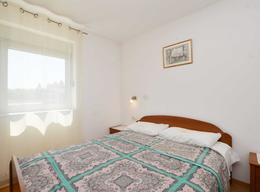 Quiet and Compact Apartment With Balcony