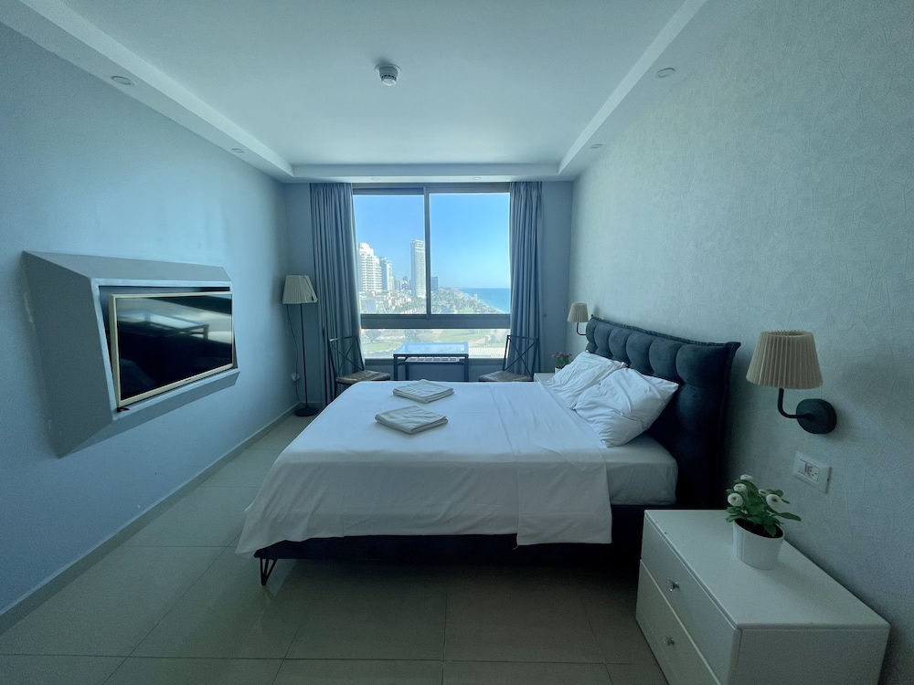 Carmel Holiday Apartments