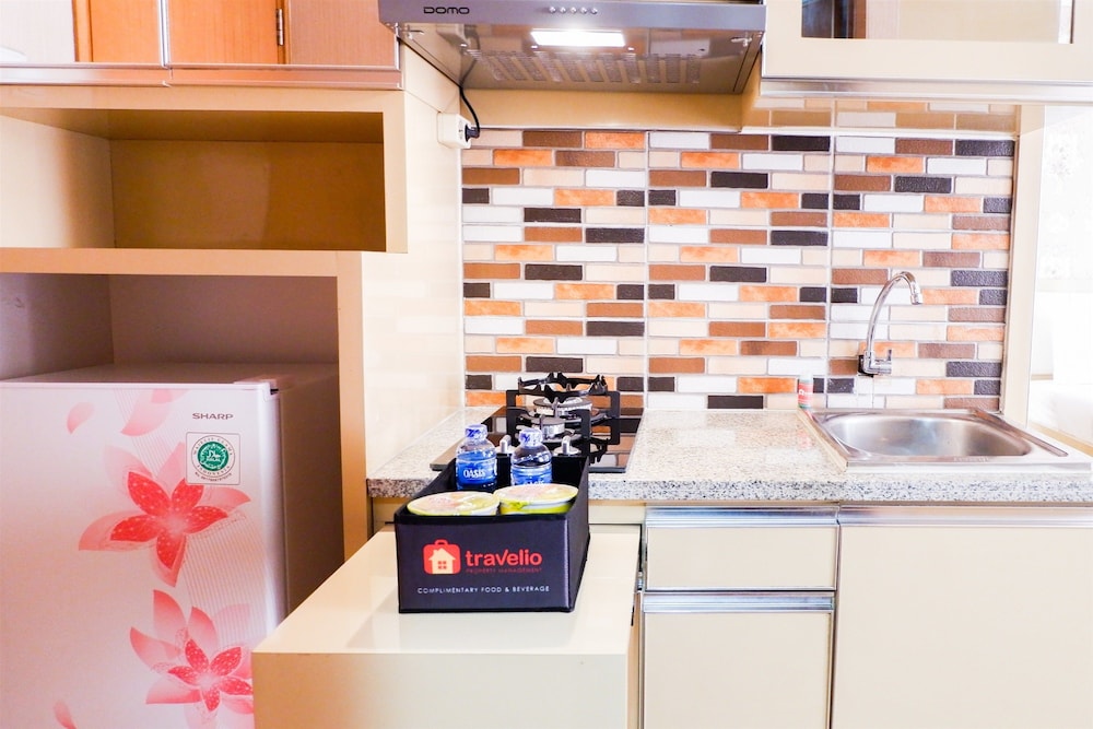 Modern Furnished Studio Room Cinere Bellevue Suites Apartment, Depok - 16