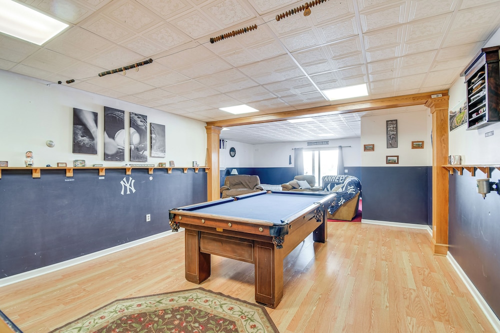 The Gathering Place: Rushville Home w/ Hot Tub