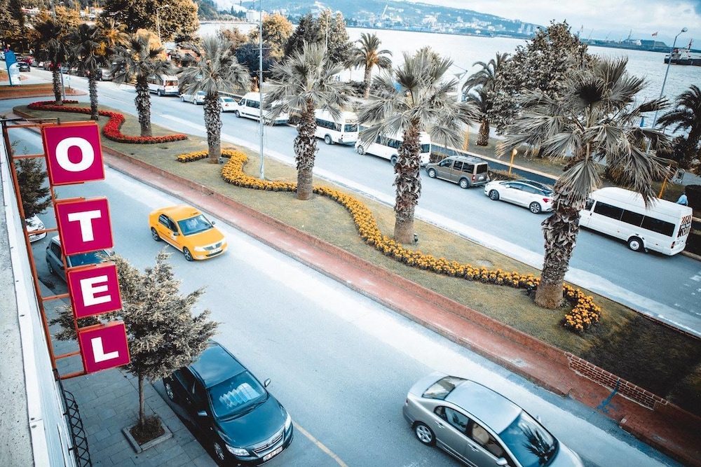 Azim Otel - Property Image 7