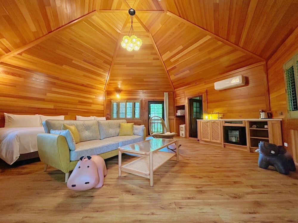 Senboard Manor view 3