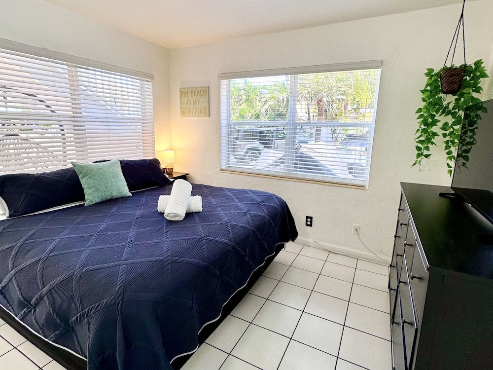 Southwinds 5 for 5 Guests -near the Beach