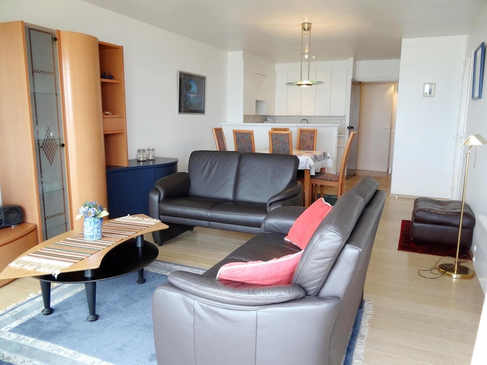 Apartment in Nieuwpoort With Coastal Views