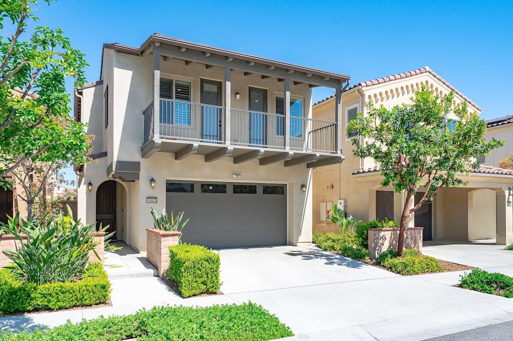 Comfort Style Home Near the Airport