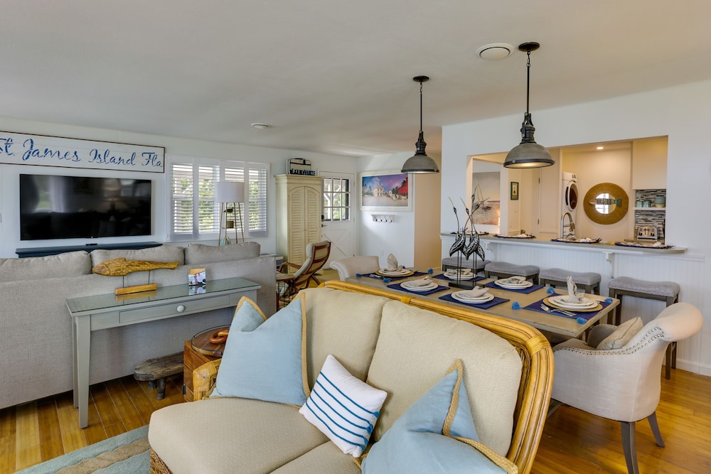Carrabelle Retreat w/ Boat Dock + Views of Gulf! view 3
