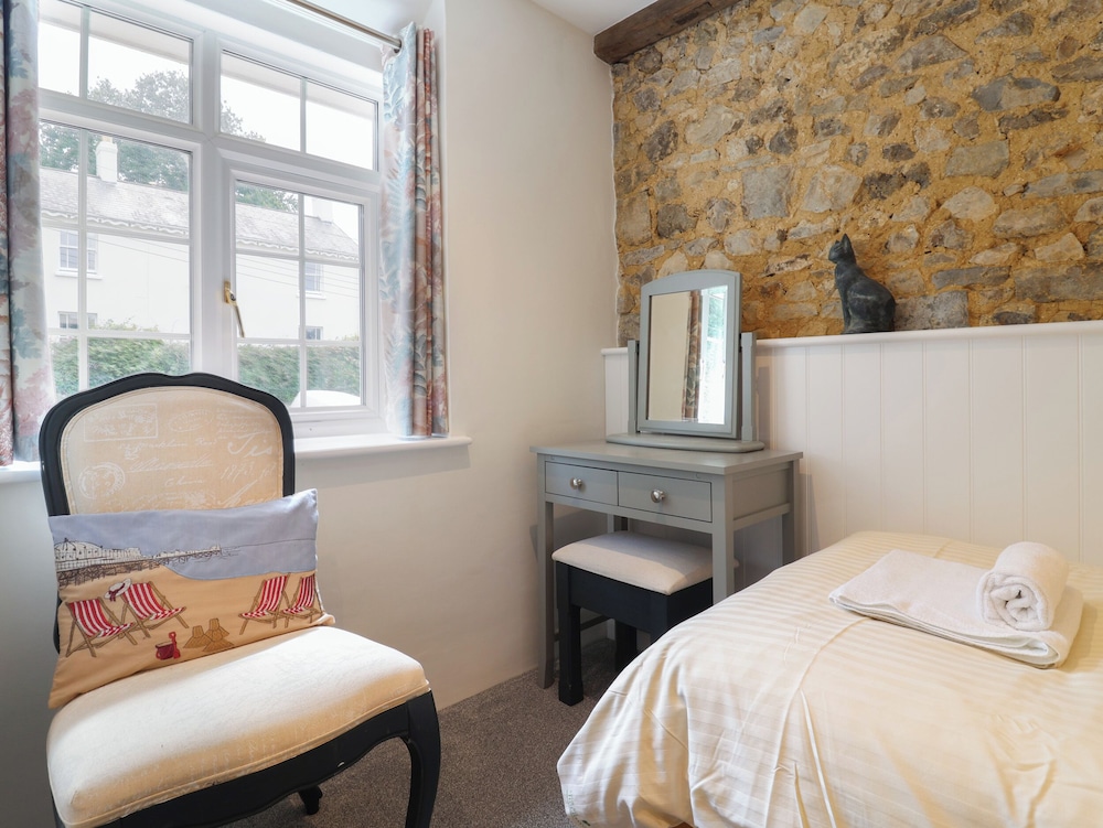 Myrtle Cottage