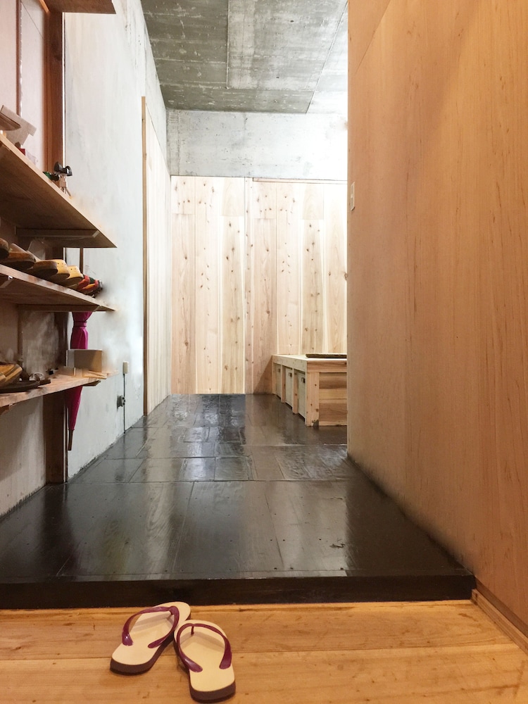 MATSUKAZE THE GUESTHOUSE ISHIGAKI CITY - Hostel