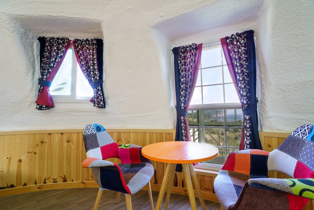 Lime Orange Vill Pension