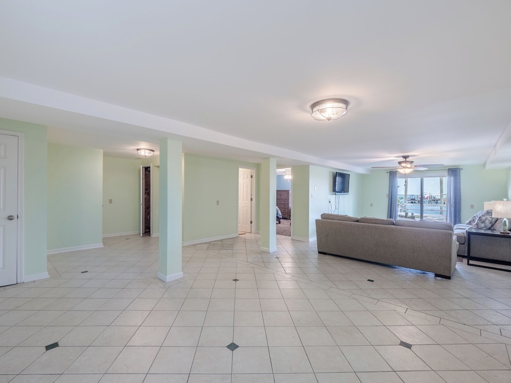 Bear's Den by Topsail Realty
