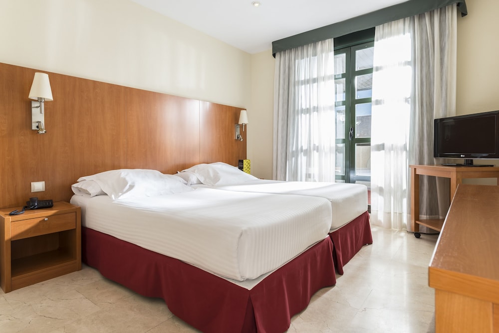 Las Rozas de Madrid Vacations - Exe Gran Hotel Almenar - Property Image 1