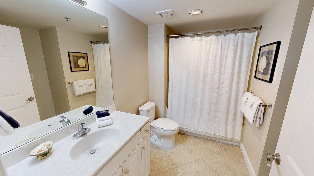 Sterling Shores 902 3 Bedroom Condo