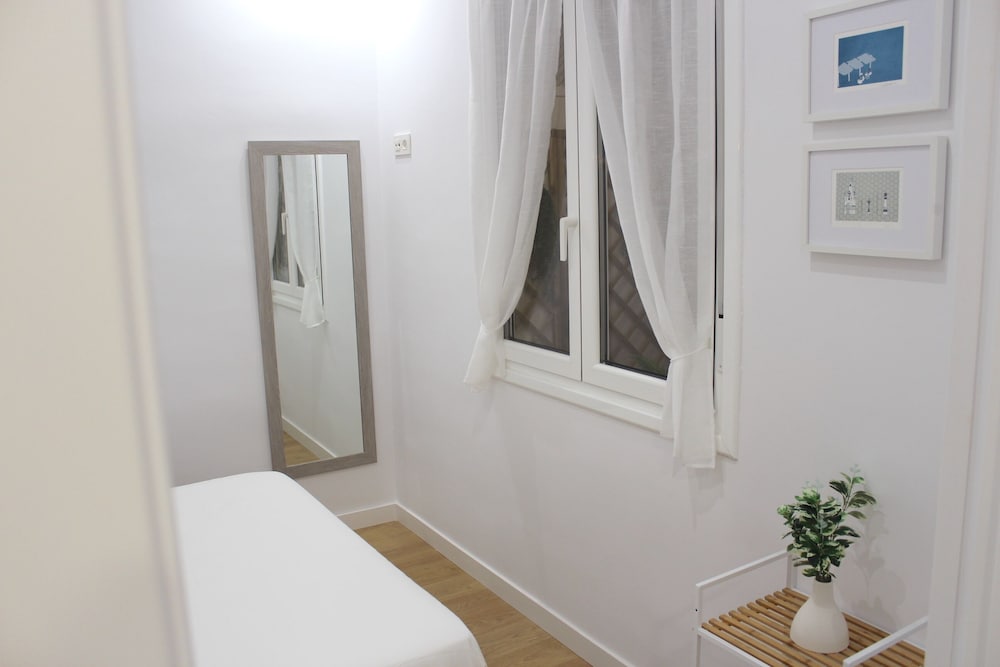 CENTRAL APARTMENT NEAR THE SEA - by SanSebastianApartments.es