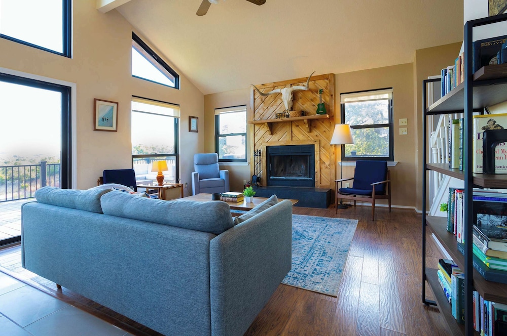 Stargazers Delight Sleeps 12!