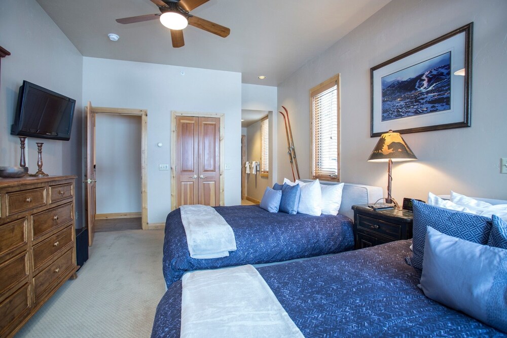 Trail's End Lodge at Deer Valley Resort - Two Bedroom Residence with Spa #404 2 Condo