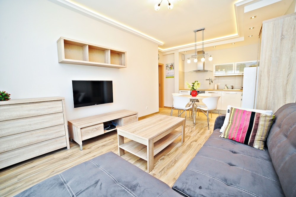 Grand Apartments