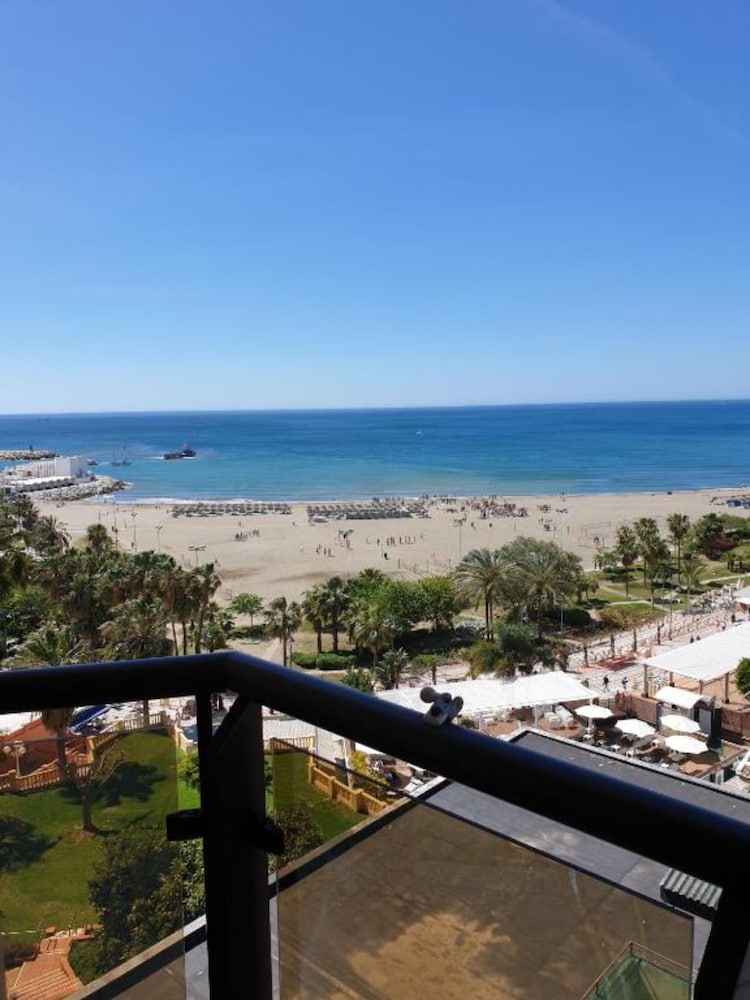 Apartamentos Puerto Marina