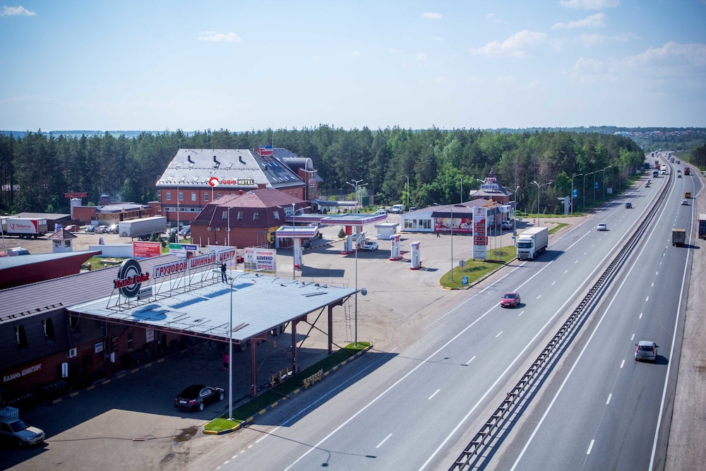 Tranzit Hotel
