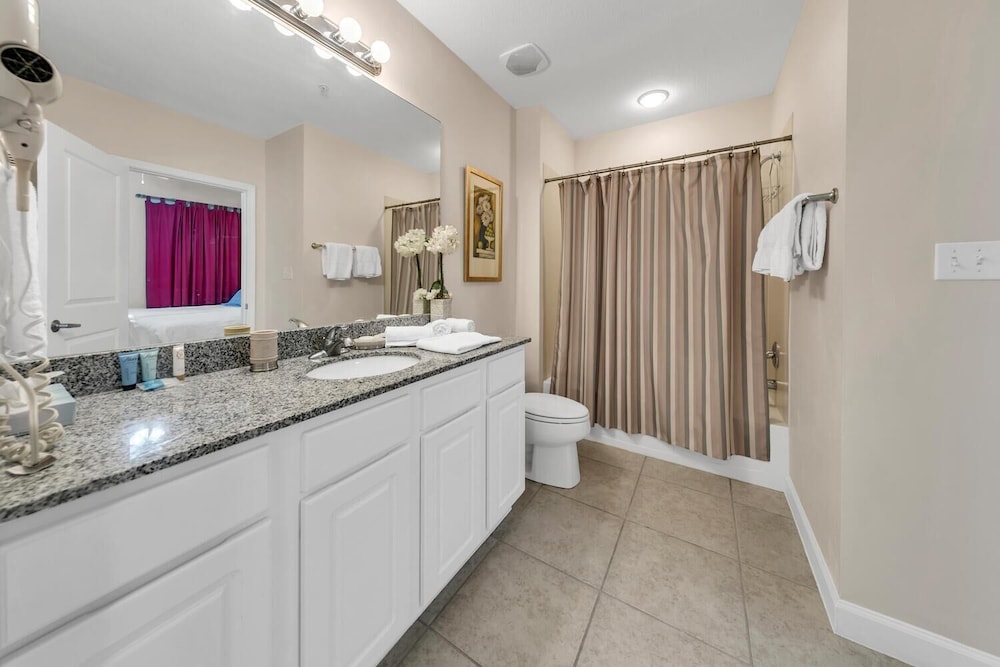 Grandview East 1401