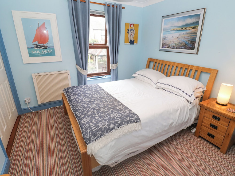 5 Tregenna Court