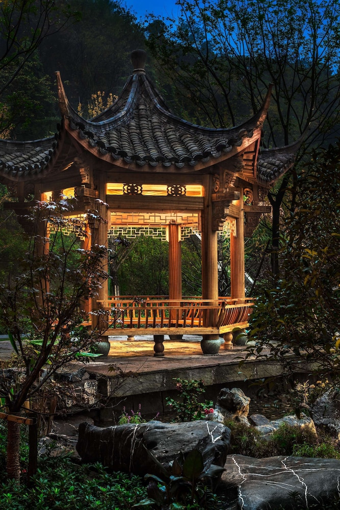 Hilton Ningbo Dongqian Lake