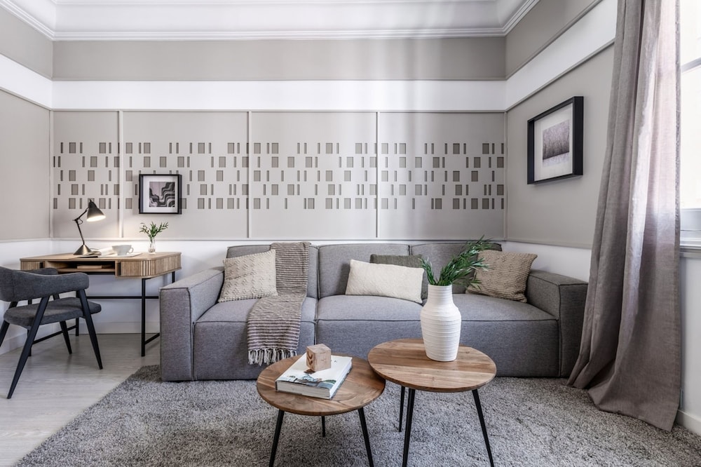 Paz - 4 Bedrooms and Terrace in Castellana