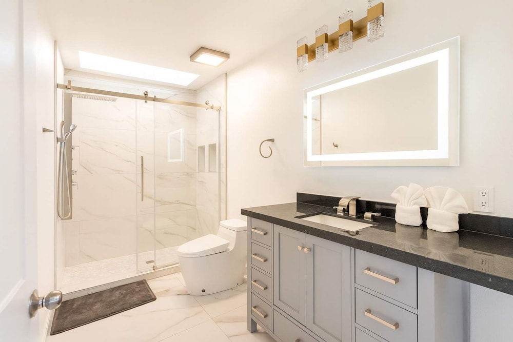 Modern Luxury at Ironwood Country Club Palm Desert