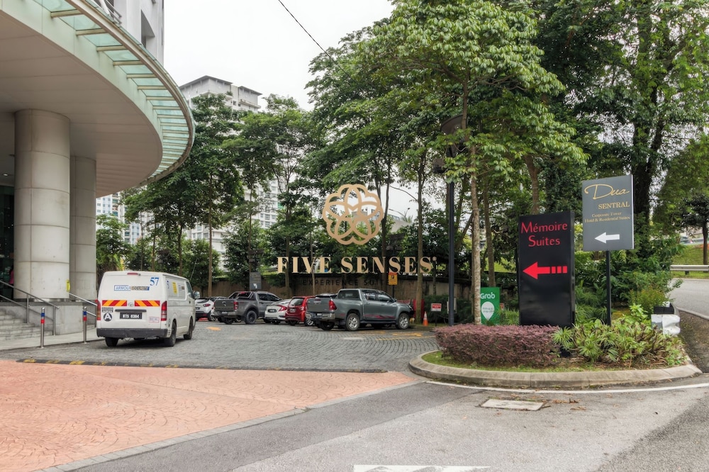 Dua Sentral Residential Apartments Tower