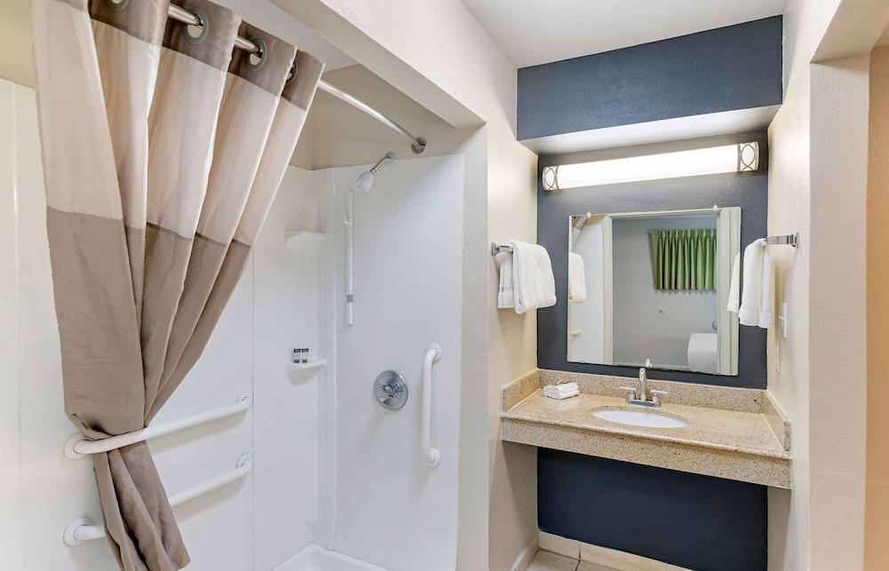 Extended Stay America Select Suites - Odessa view 4