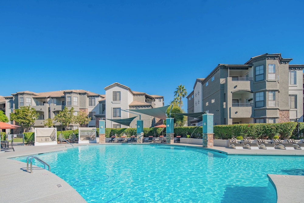 ROVE LIVING/KB - Zone