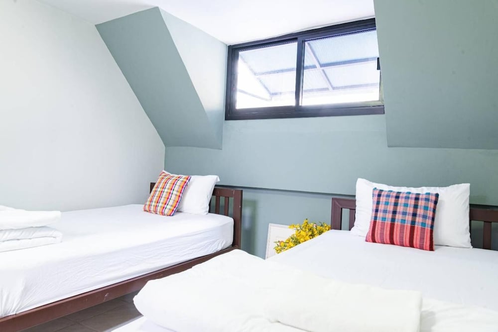 Asoke Montri Hostel