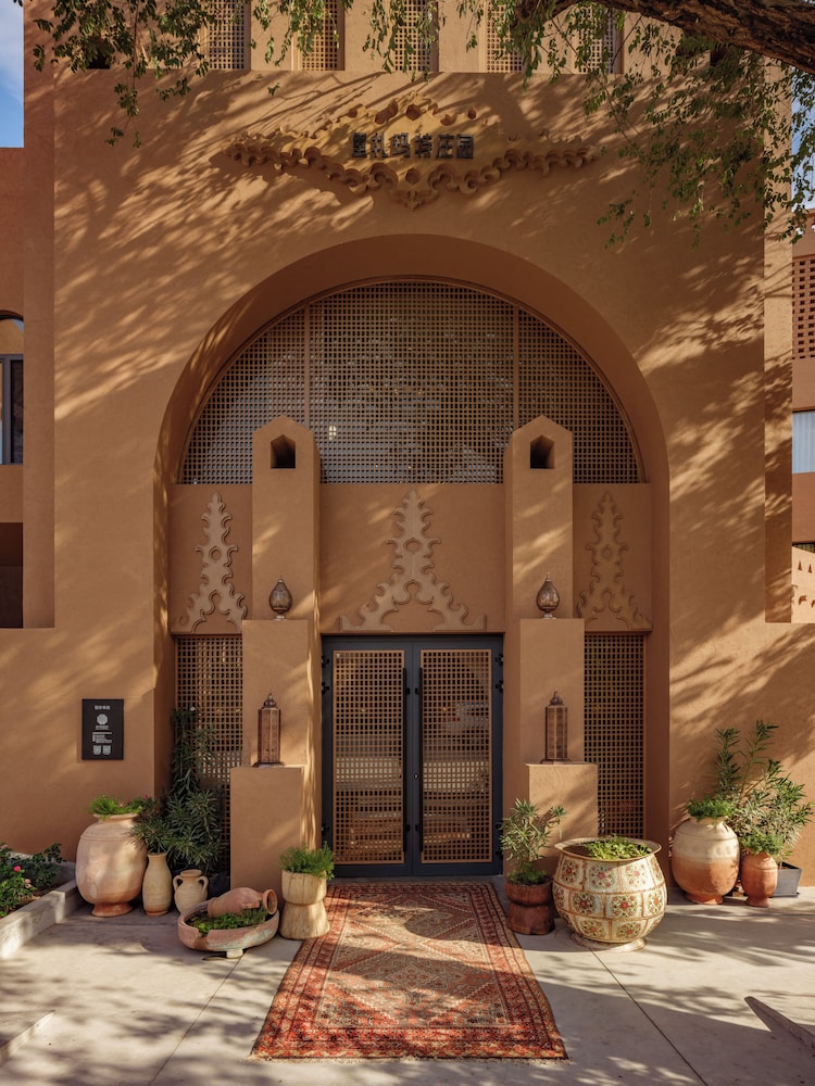 Rizamat Manor Bed&Breakfast