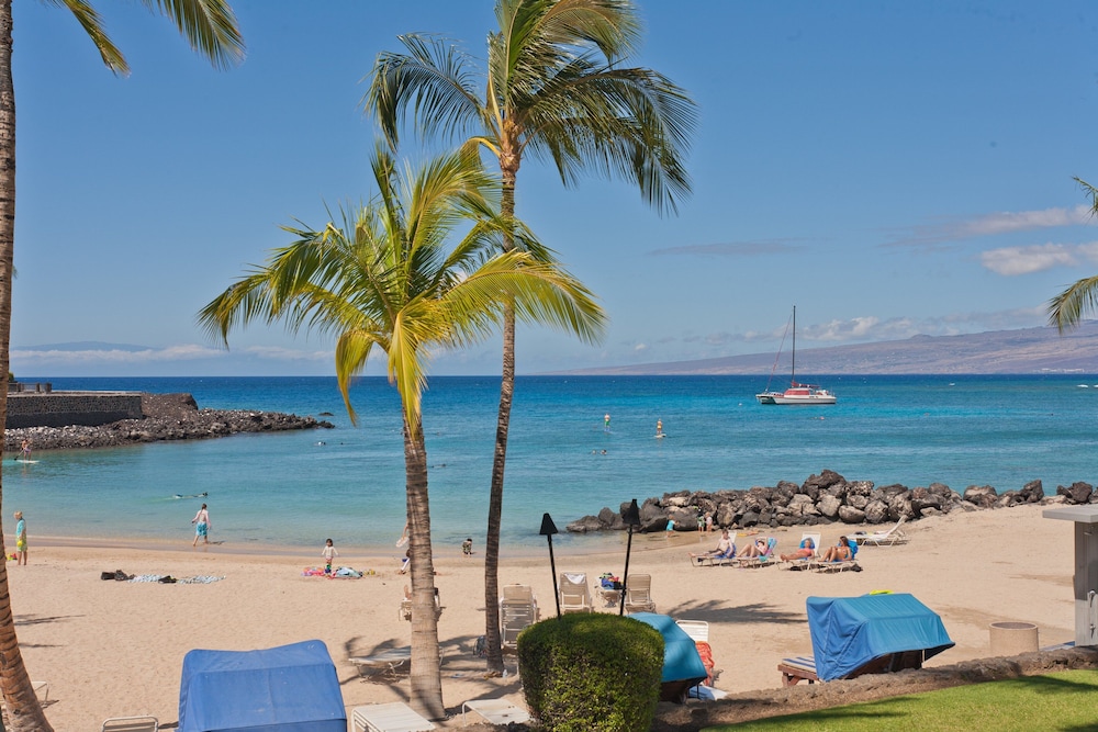 Ground Floor - Gorgeous View of Mauna Kea - Concierge - Nearby Beach - Vrkcv