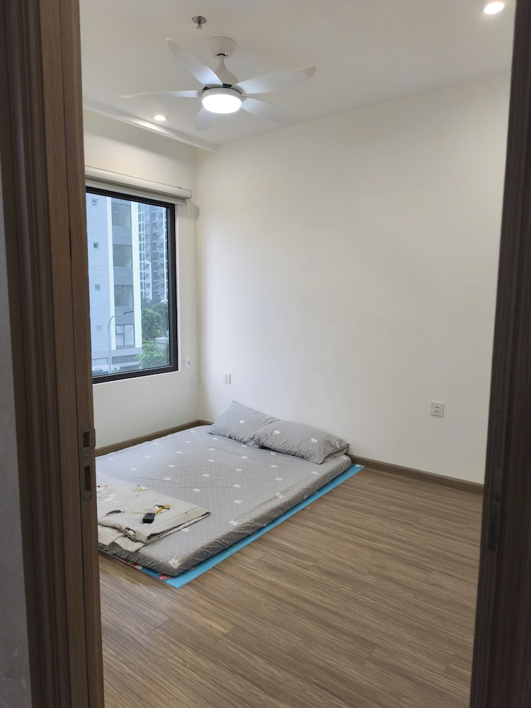 Luxhomes SA1 Sakura Vinhomes Smart City
