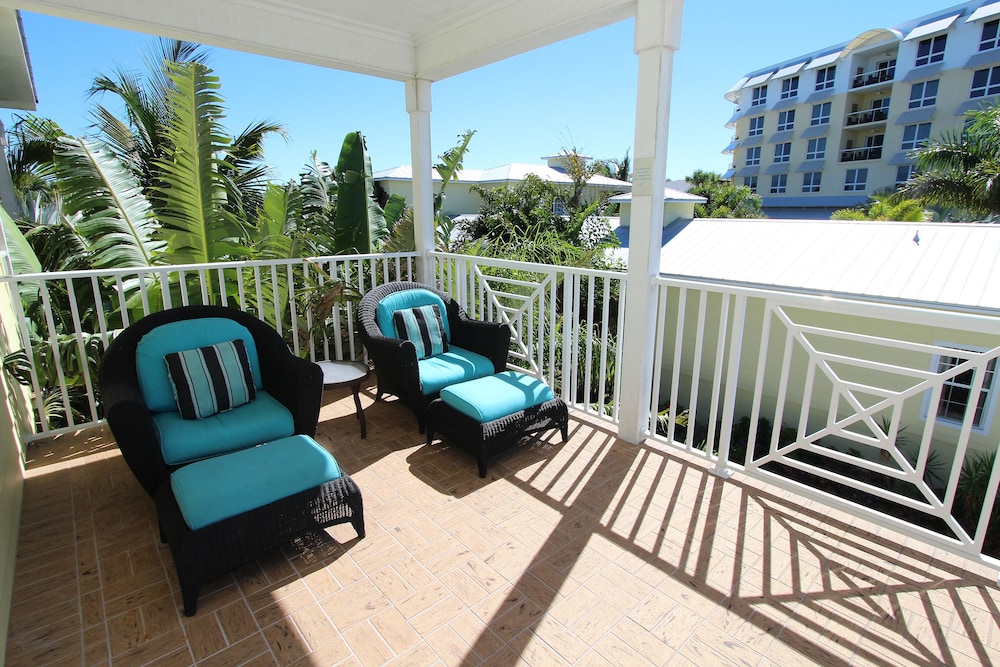 Beach Club at Siesta Key by RVA - Property Image 6