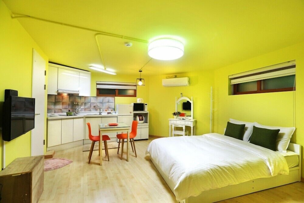 hotel room