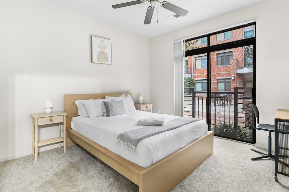 DC Charm in Crystal Apartments