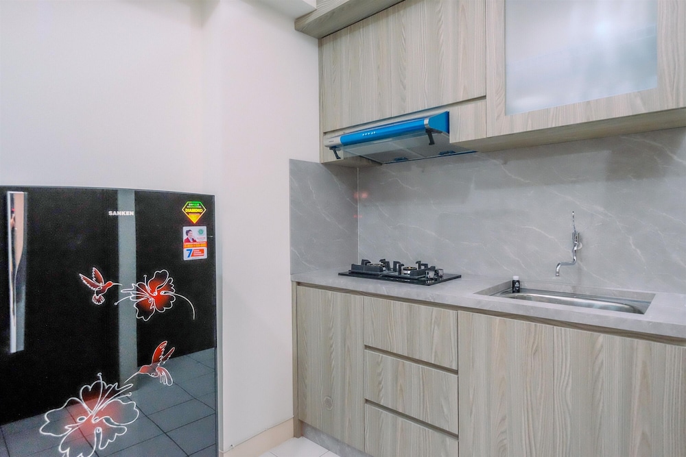Comfort Stay 2BR at Podomoro Golf View Apartment