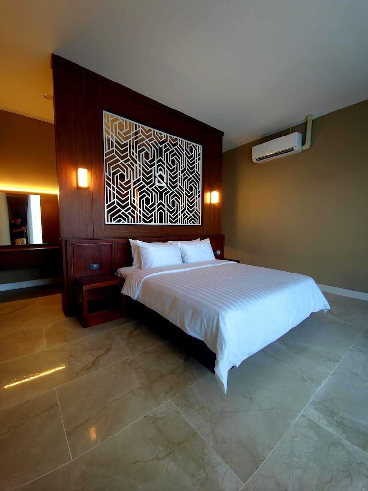 Song View Pool Villa