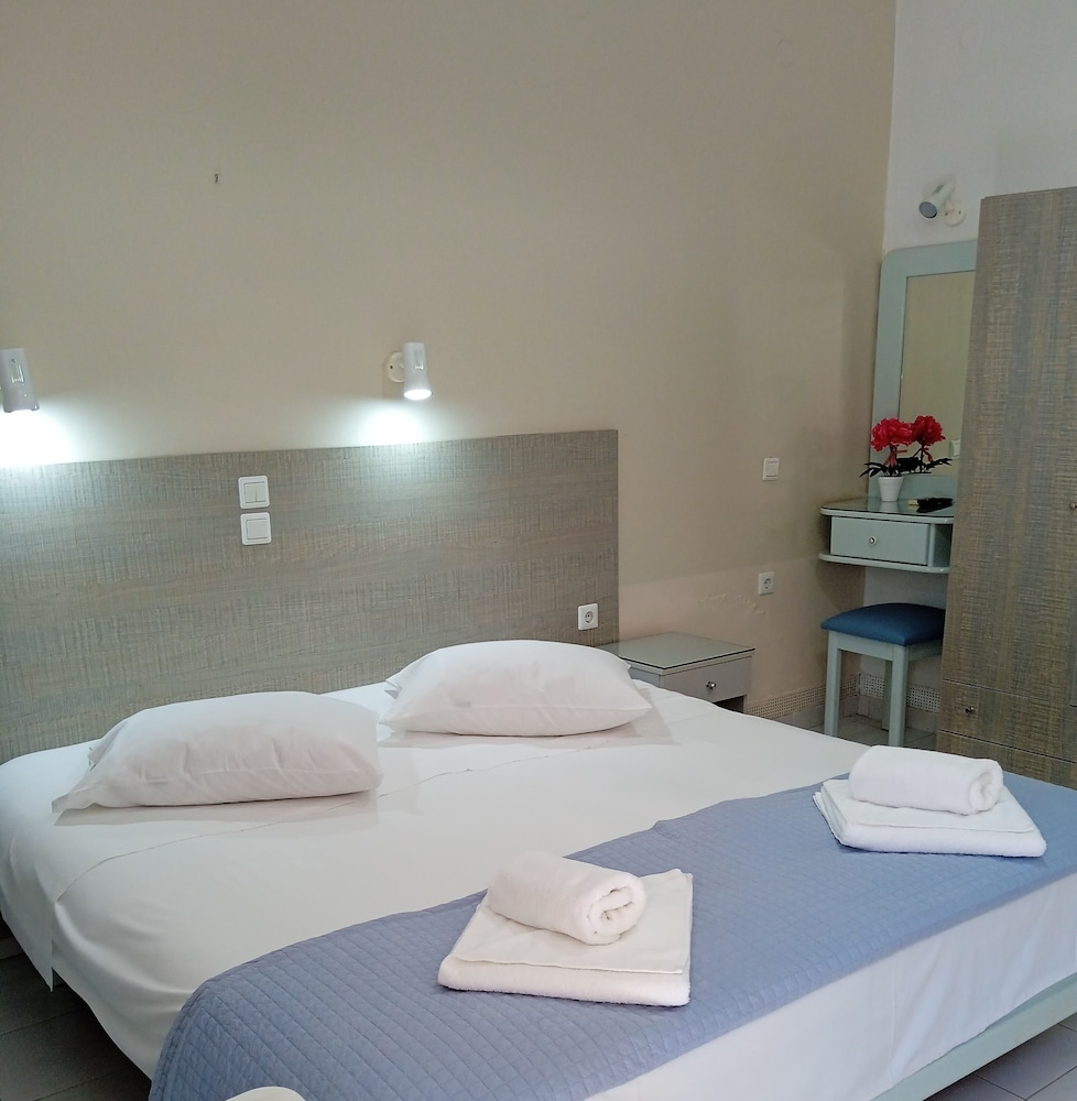 Ilona Apartments