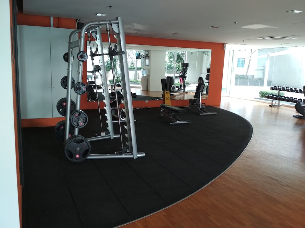 Queens Service Suite at Swiss Garden Residences