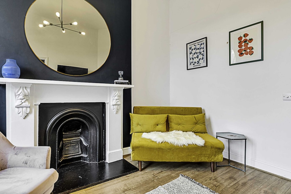 The Shepherd's Bush Hideaway
