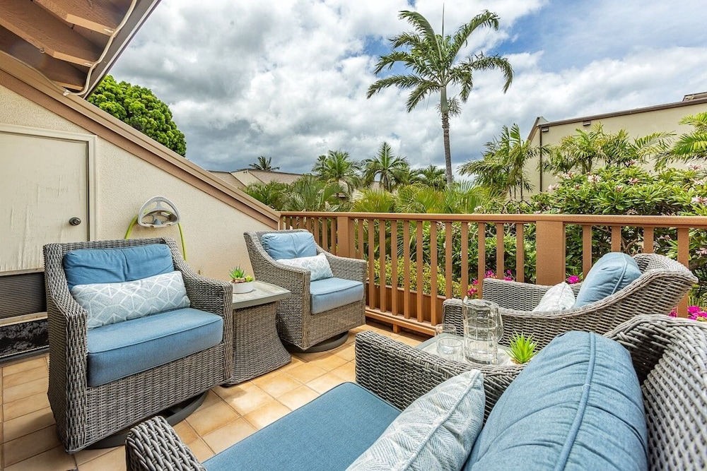 Maui Kamaole M207 2 Bedroom Condo