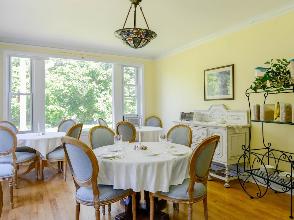 Marble Mansion Inn