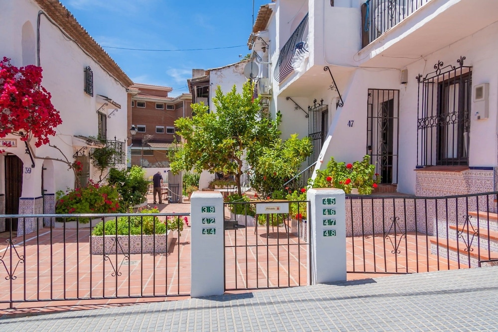 Aptos Pueblo Andaluz Nerja