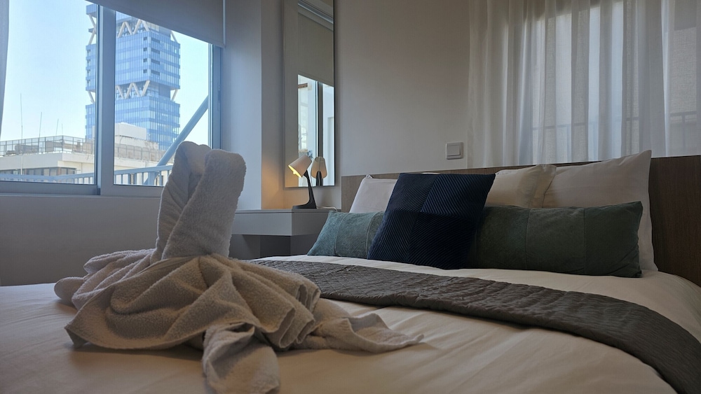 37 NIC - Stay City Center Gem