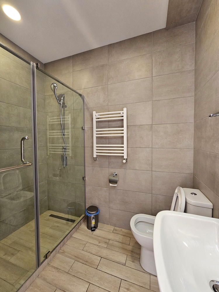Archi chavchavadze one bedroom